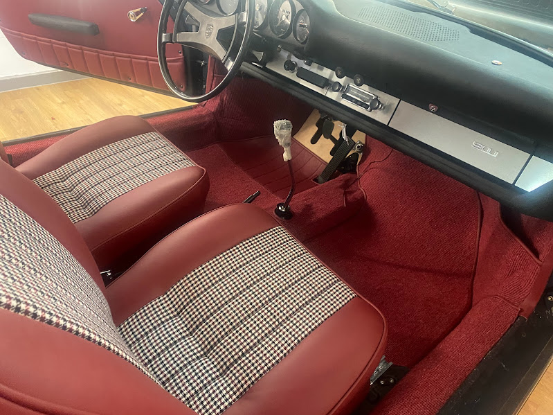 Amazing full restored 1968 Porsche 911 - Pending